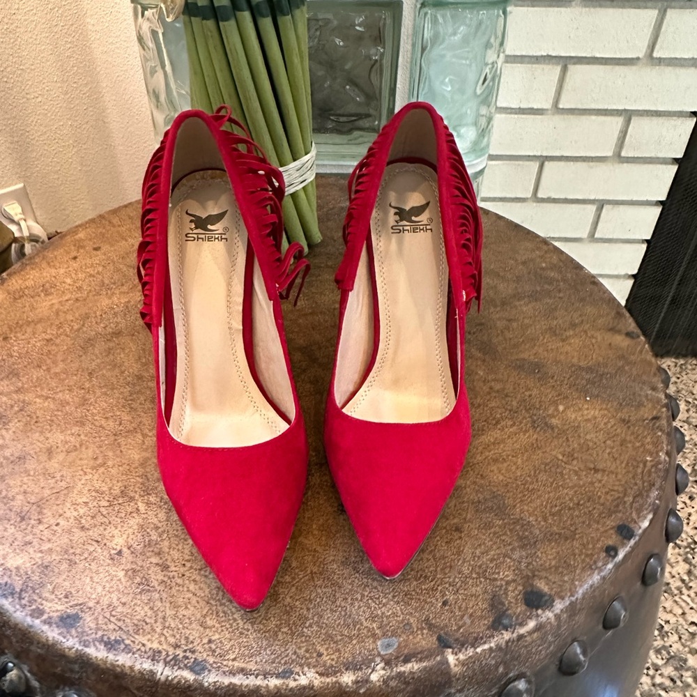 Shiekh Red Suede Heels Elegant Pointed-Toe Pumps